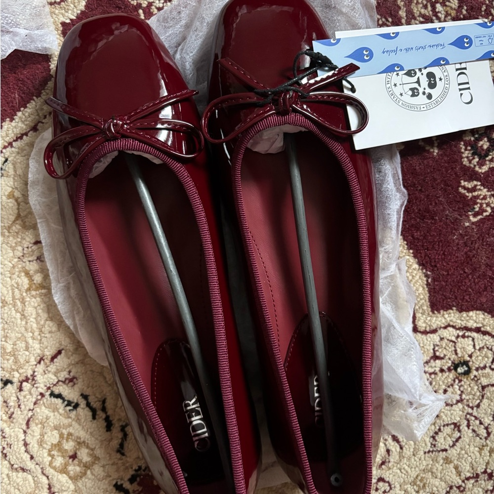 NWT Cider Women's Bowknot Decor Square Toe Ballet Mary Jane Flats Color Wine 39